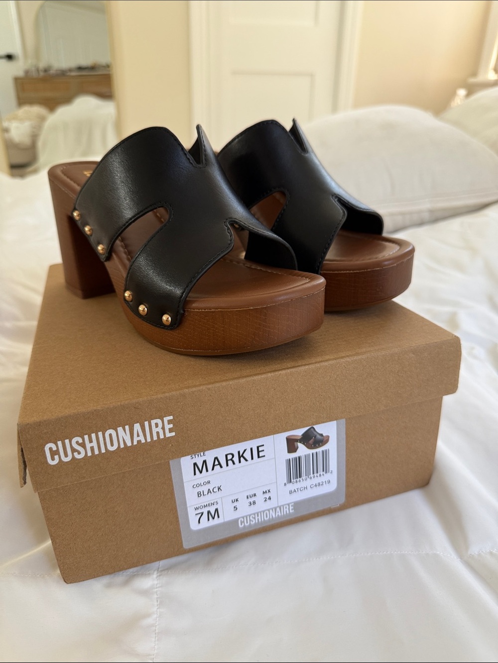 BRAND NEW Cushionaire Markie Black Platform Slide Mules size 7M